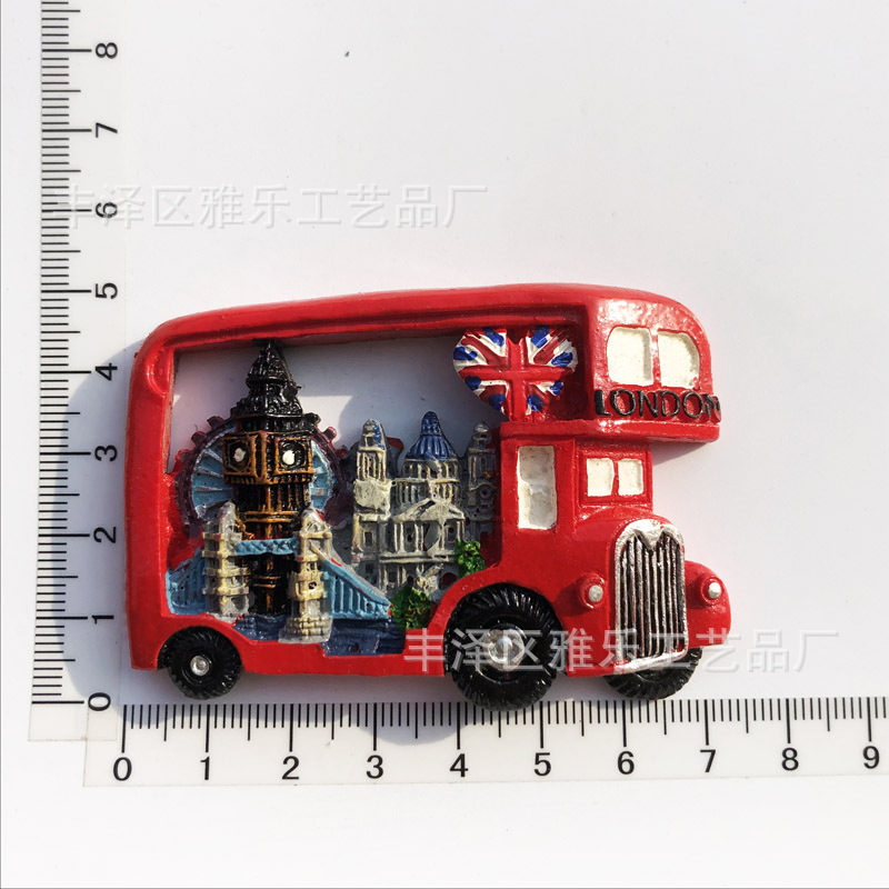 Resin Art Uk - Tourist souvenirs from various parts of